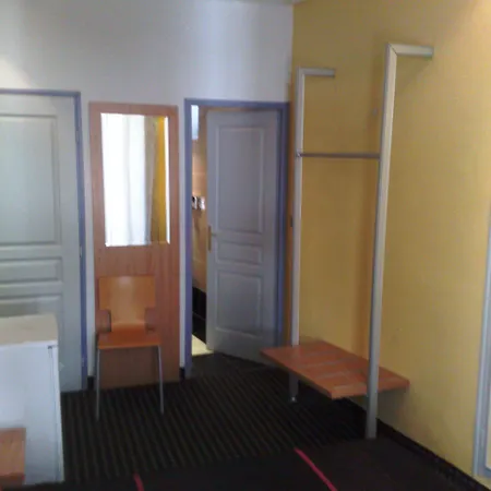 Hotel Naomi 2*
