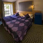 Naomi Hotel Cannes