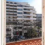 Hotel Naomi