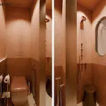 Naomi Hotel 2*