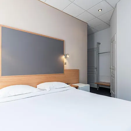 Modern Waikiki Hotel 2*