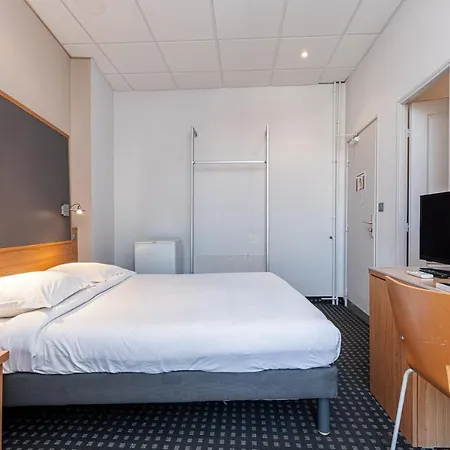 Modern Waikiki Hotel 2*