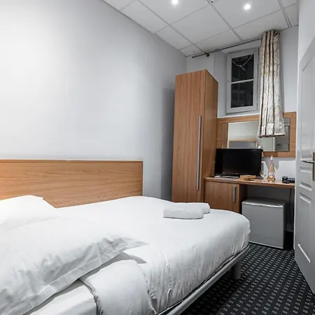 Modern Waikiki Hotel Cannes