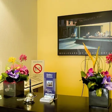 Modern Waikiki فندق 2*