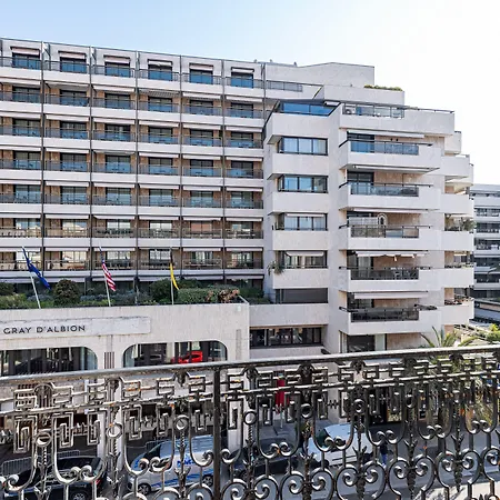 Modern Waikiki فندق 2*