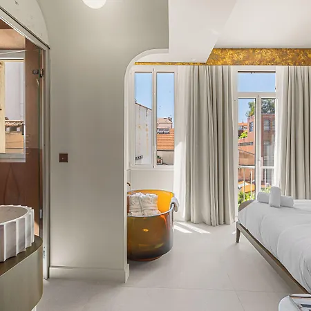 Hotel Naomi 2*